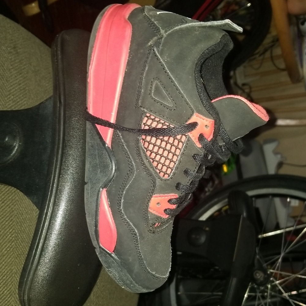 Nike Black and Red Sneakers